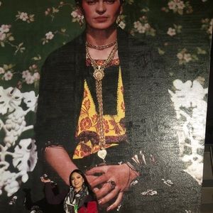 Meet your Posher, Angela